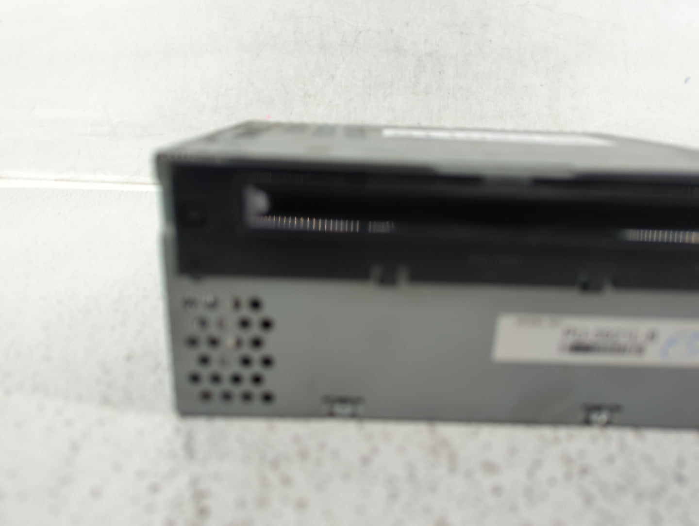 2016-2017 Ford Explorer Am Fm Cd Player Radio Receiver - Oemusedautoparts1.com