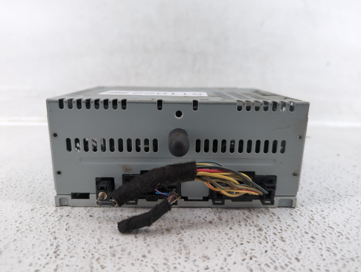 2016-2017 Ford Explorer Am Fm Cd Player Radio Receiver - Oemusedautoparts1.com