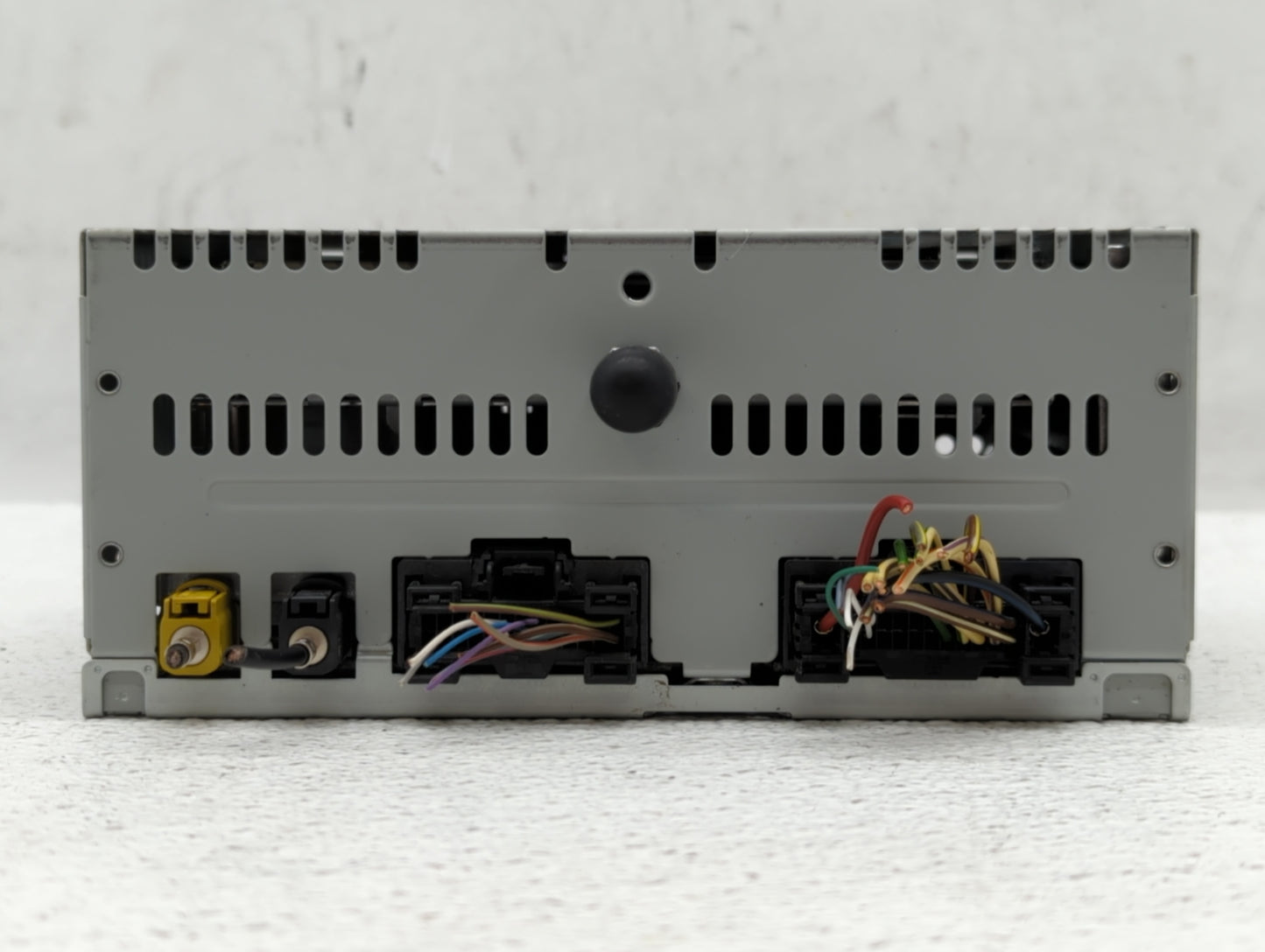 2016-2017 Ford Explorer Am Fm Cd Player Radio Receiver - Oemusedautoparts1.com