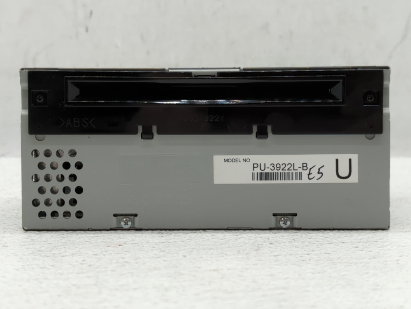 2016-2017 Ford Explorer Am Fm Cd Player Radio Receiver - Oemusedautoparts1.com