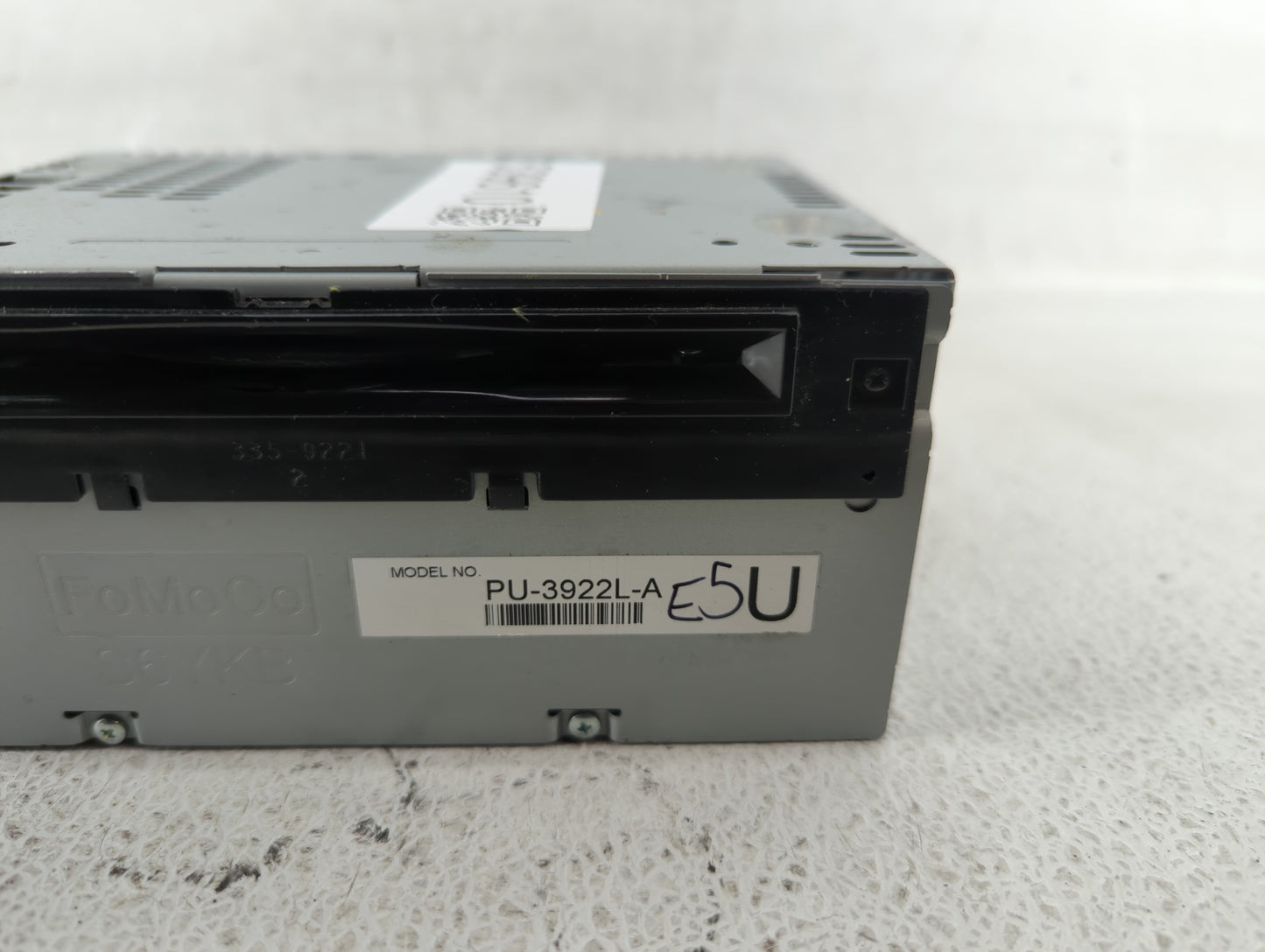 2016-2017 Ford Explorer Am Fm Cd Player Radio Receiver - Oemusedautoparts1.com