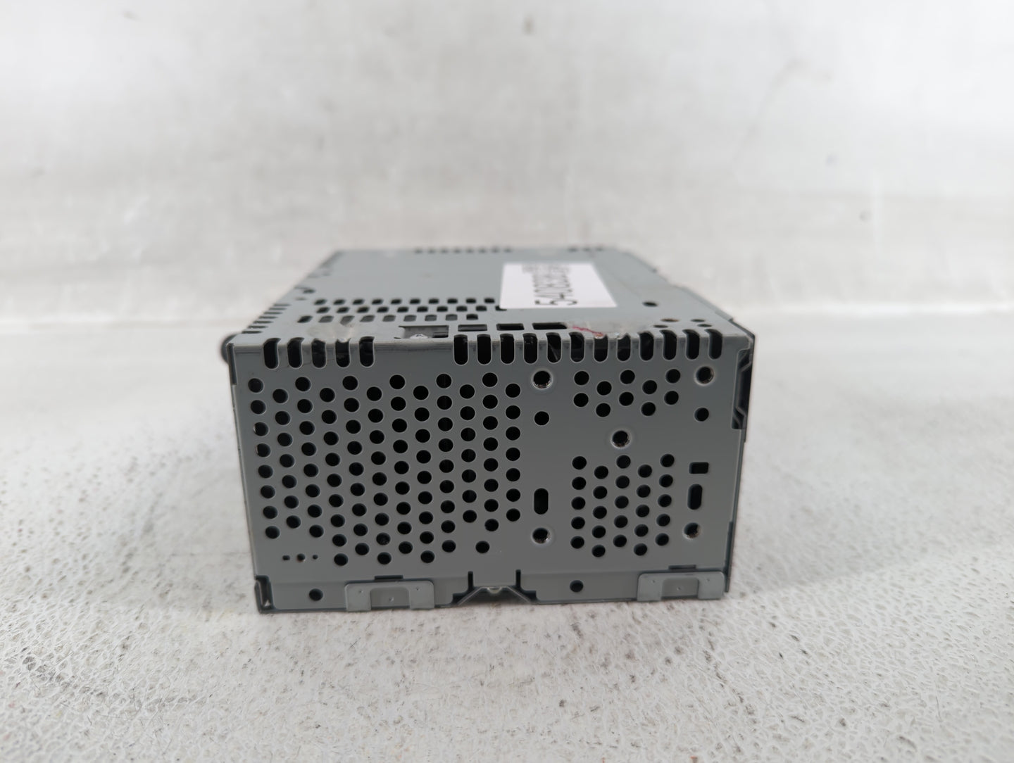 2016-2016 Ford Explorer Am Fm Cd Player Radio Receiver - Oemusedautoparts1.com