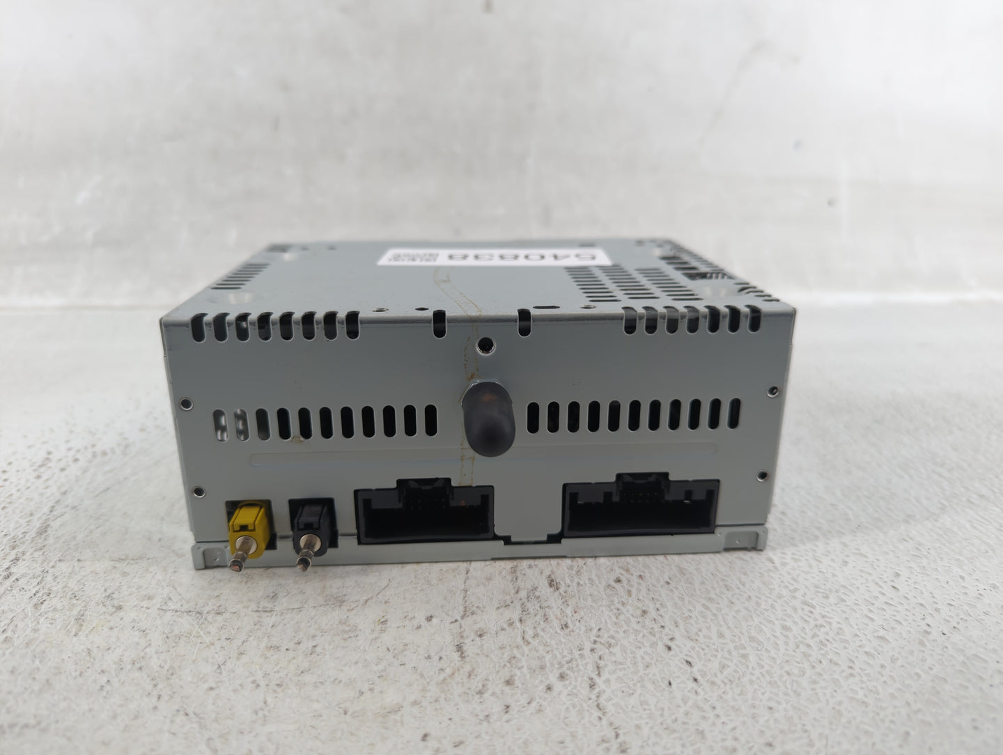 2016-2016 Ford Explorer Am Fm Cd Player Radio Receiver - Oemusedautoparts1.com