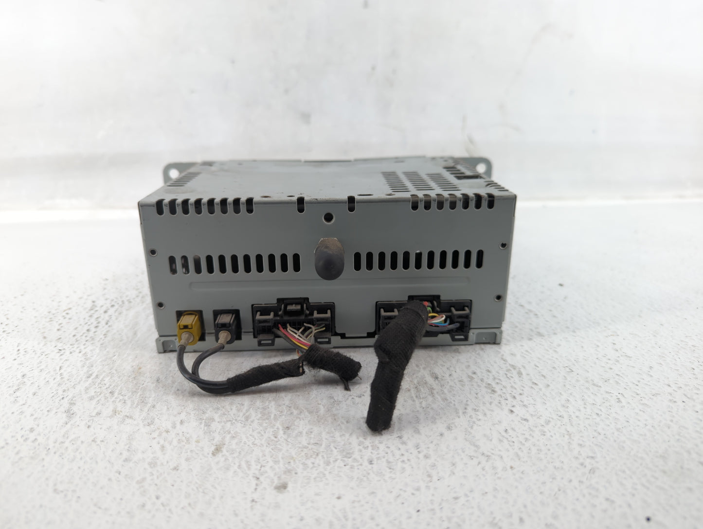 2016-2016 Ford Explorer Am Fm Cd Player Radio Receiver - Oemusedautoparts1.com