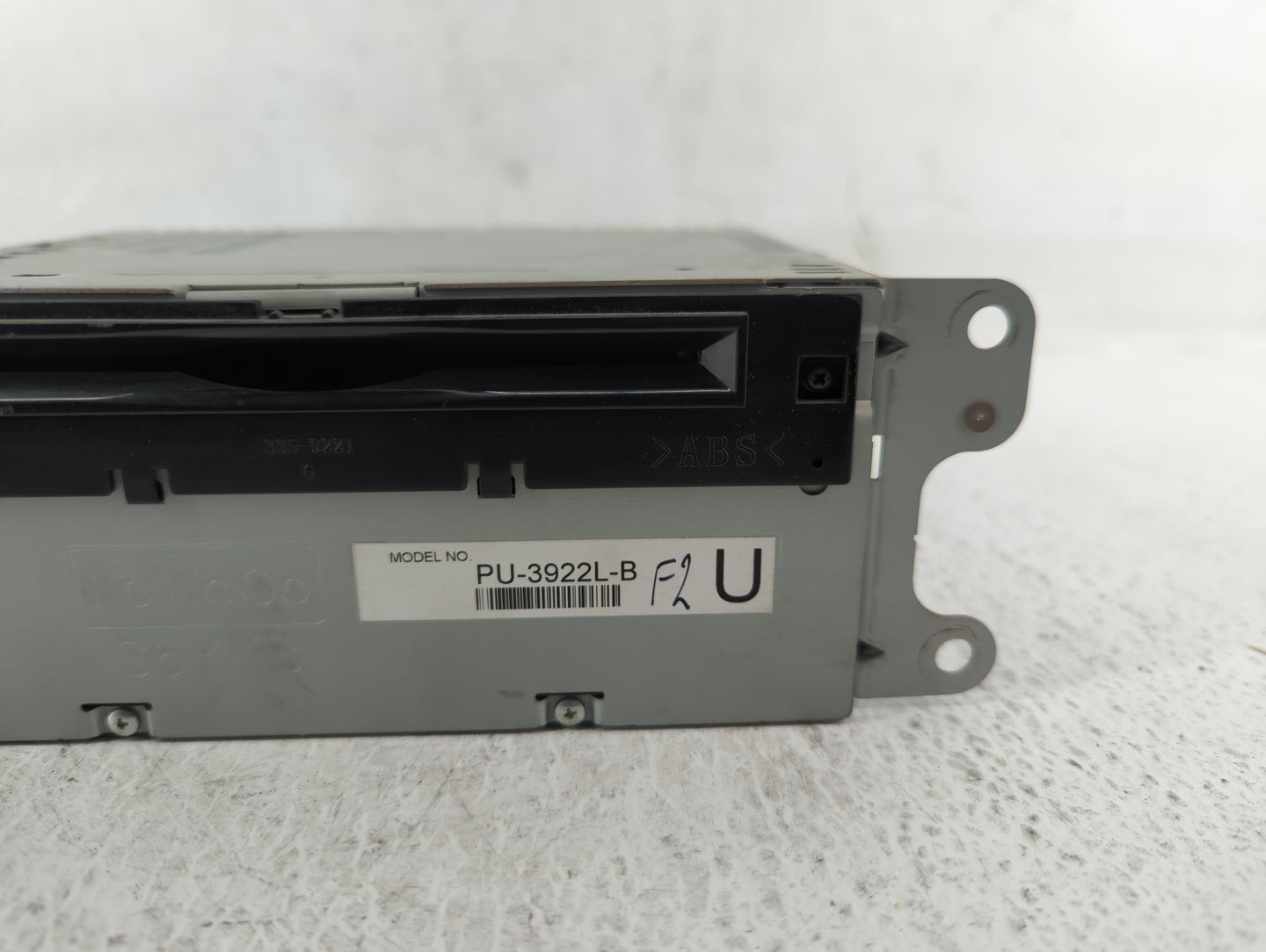 2016-2017 Ford Explorer Am Fm Cd Player Radio Receiver - Oemusedautoparts1.com