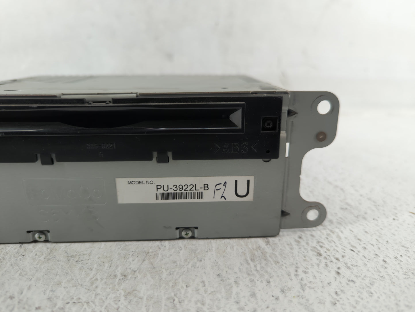 2016-2017 Ford Explorer Am Fm Cd Player Radio Receiver - Oemusedautoparts1.com