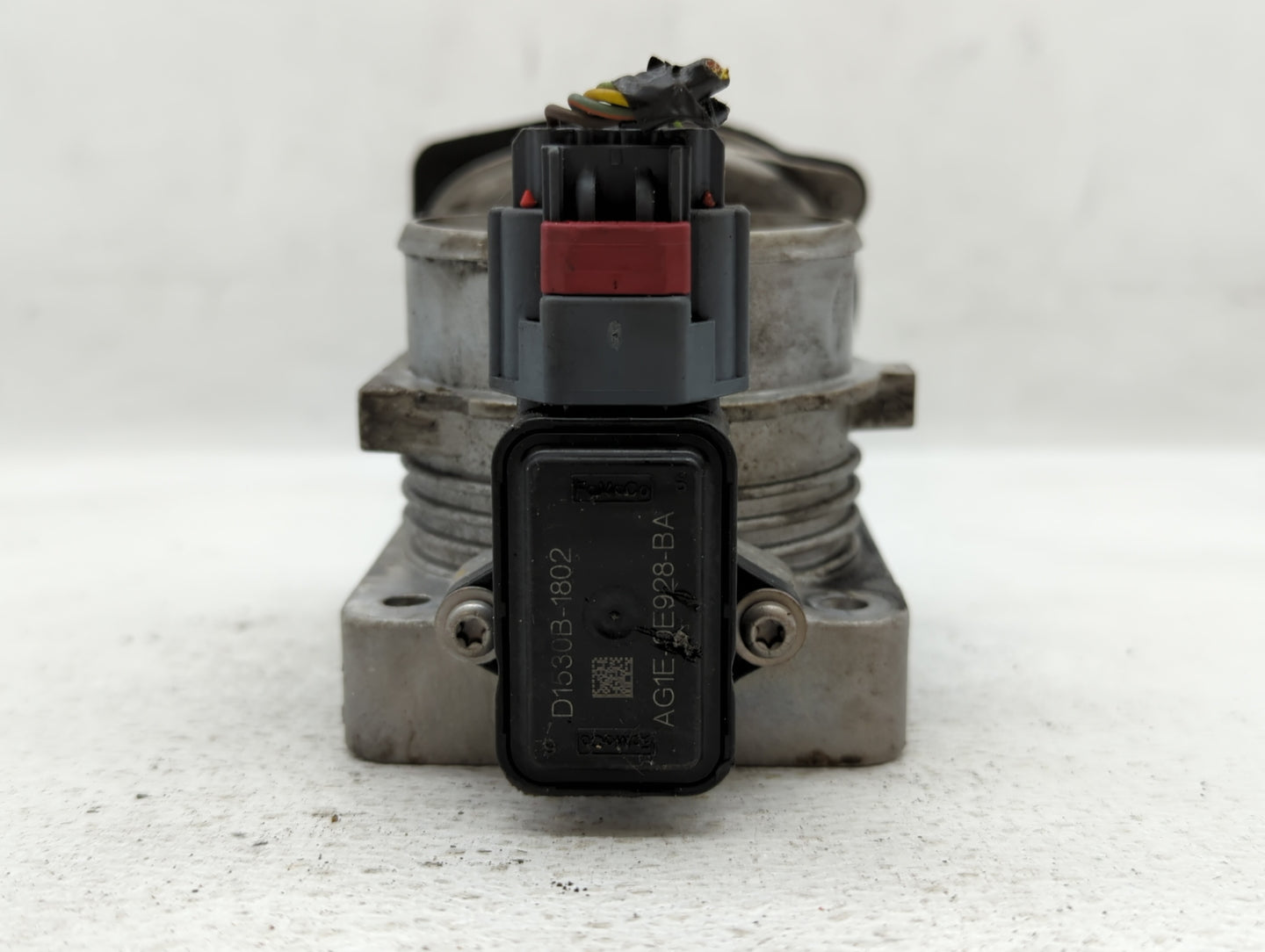 2013-2019 Ford Explorer Throttle Body P/N:AA5E-9F991-BB Fits Fits 2010 2011 2012 2013 2014 2015 2016 2017 2018 2019 OEM Used