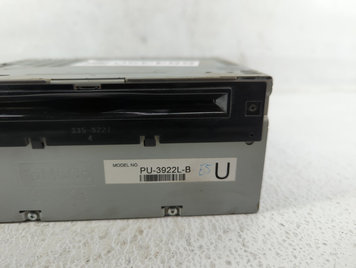 2016-2017 Ford Explorer Am Fm Cd Player Radio Receiver - Oemusedautoparts1.com