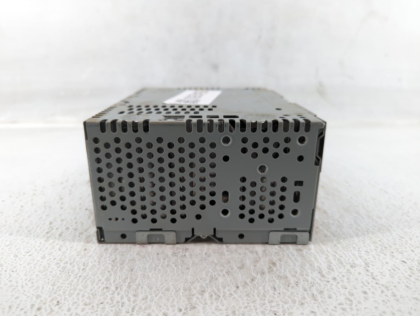 2016-2017 Ford Explorer Am Fm Cd Player Radio Receiver - Oemusedautoparts1.com