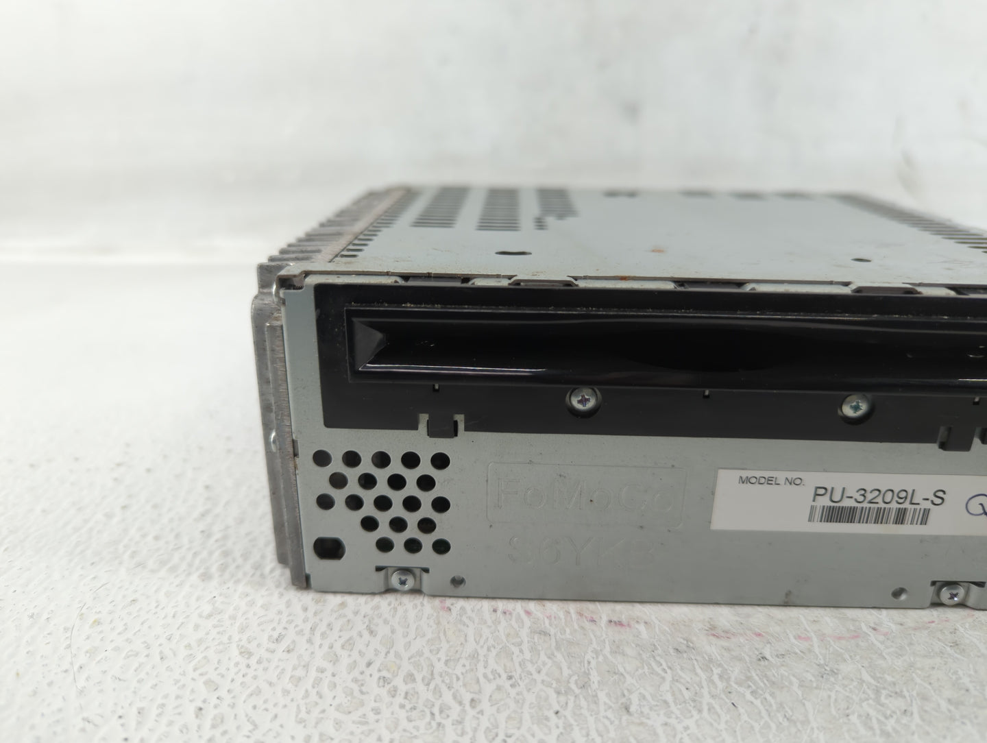 2016 Ford Explorer Am Fm Cd Player Radio Receiver - Oemusedautoparts1.com