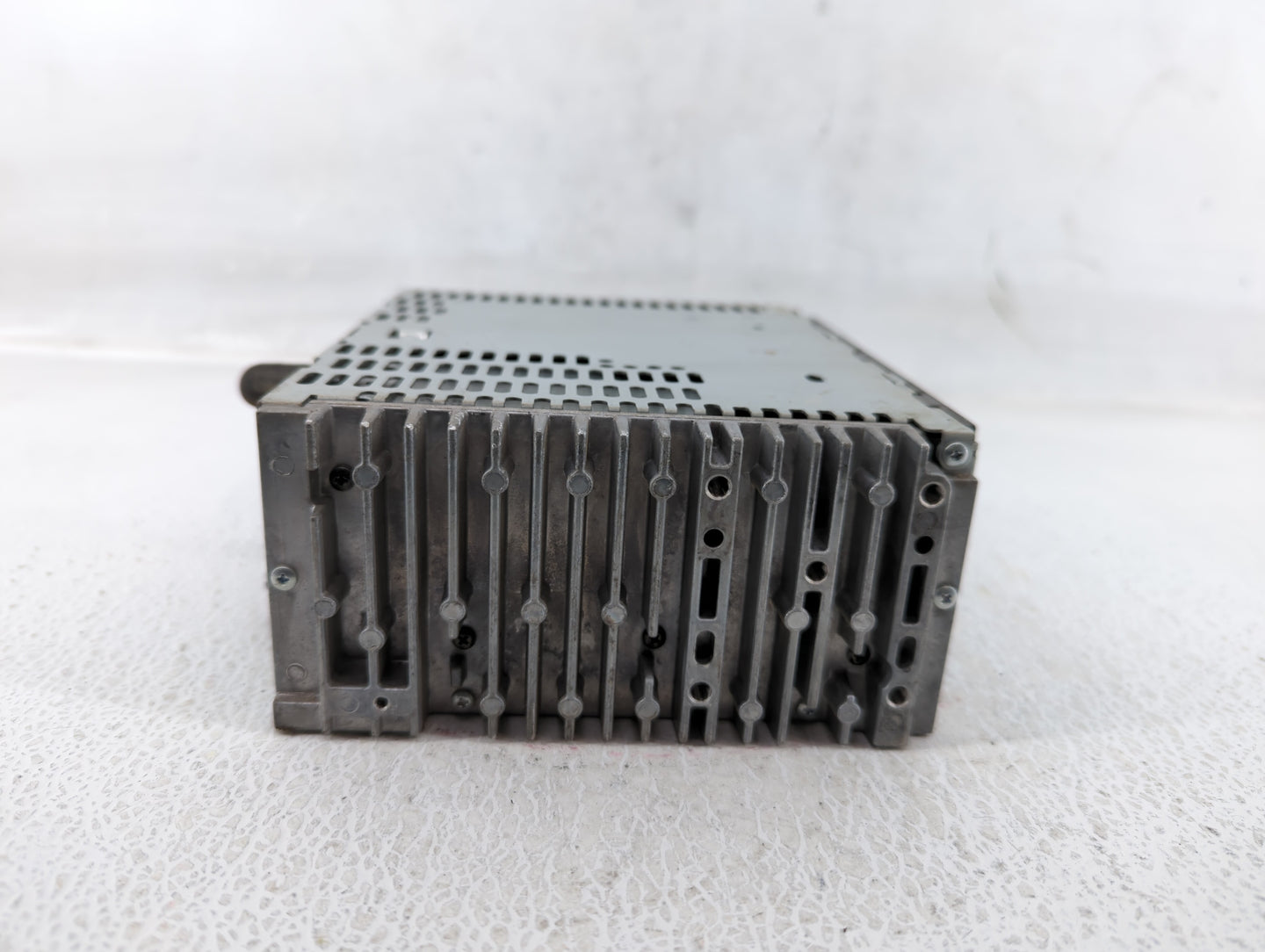 2016 Ford Explorer Am Fm Cd Player Radio Receiver - Oemusedautoparts1.com