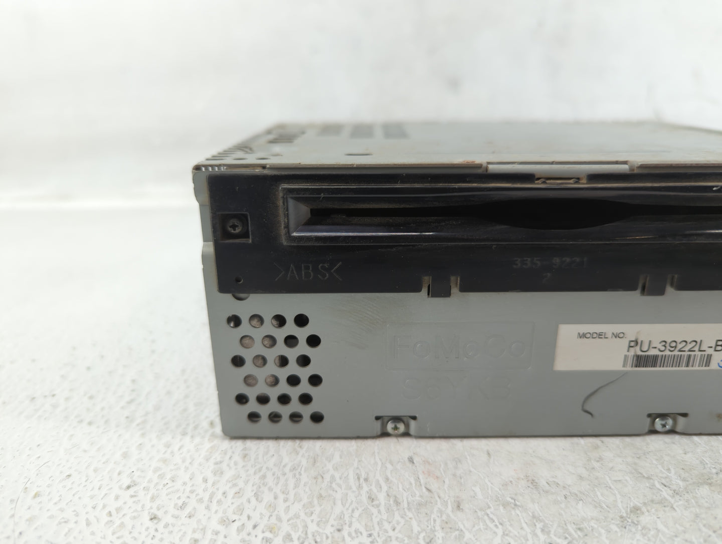 2016-2017 Ford Explorer Am Fm Cd Player Radio Receiver - Oemusedautoparts1.com