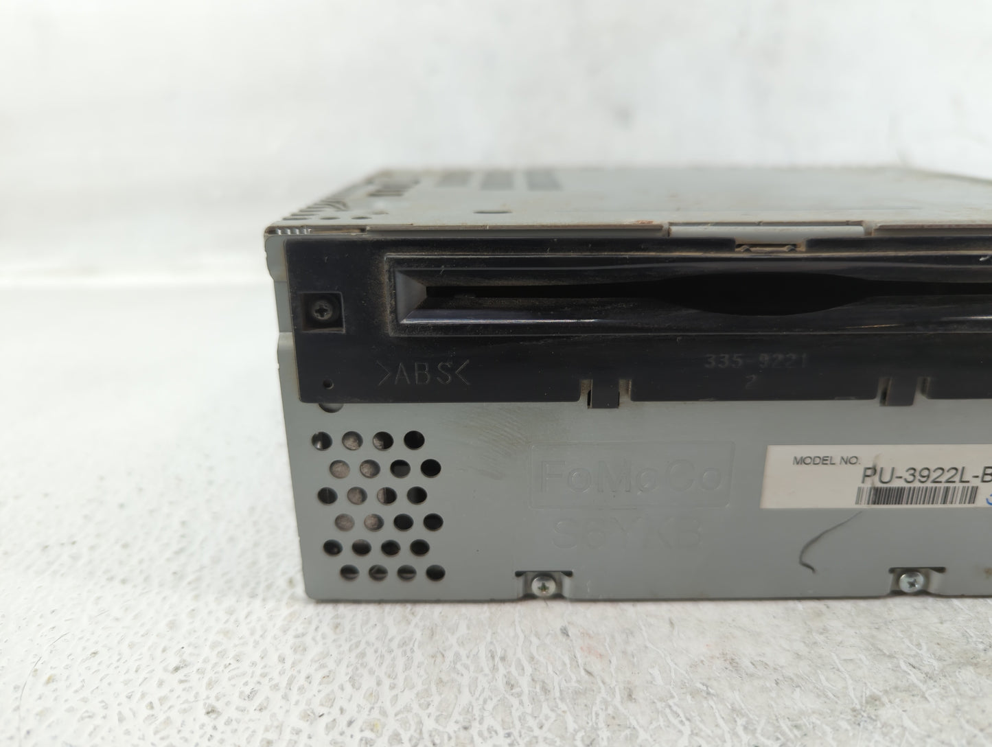 2016-2017 Ford Explorer Am Fm Cd Player Radio Receiver - Oemusedautoparts1.com