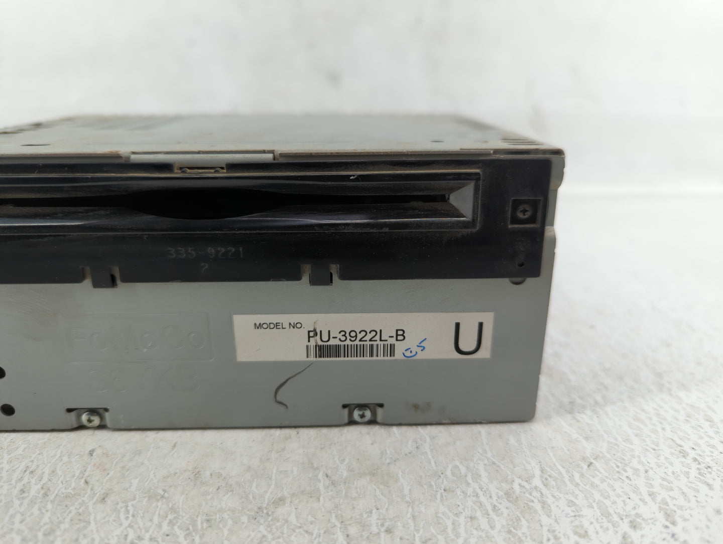 2016-2017 Ford Explorer Am Fm Cd Player Radio Receiver - Oemusedautoparts1.com
