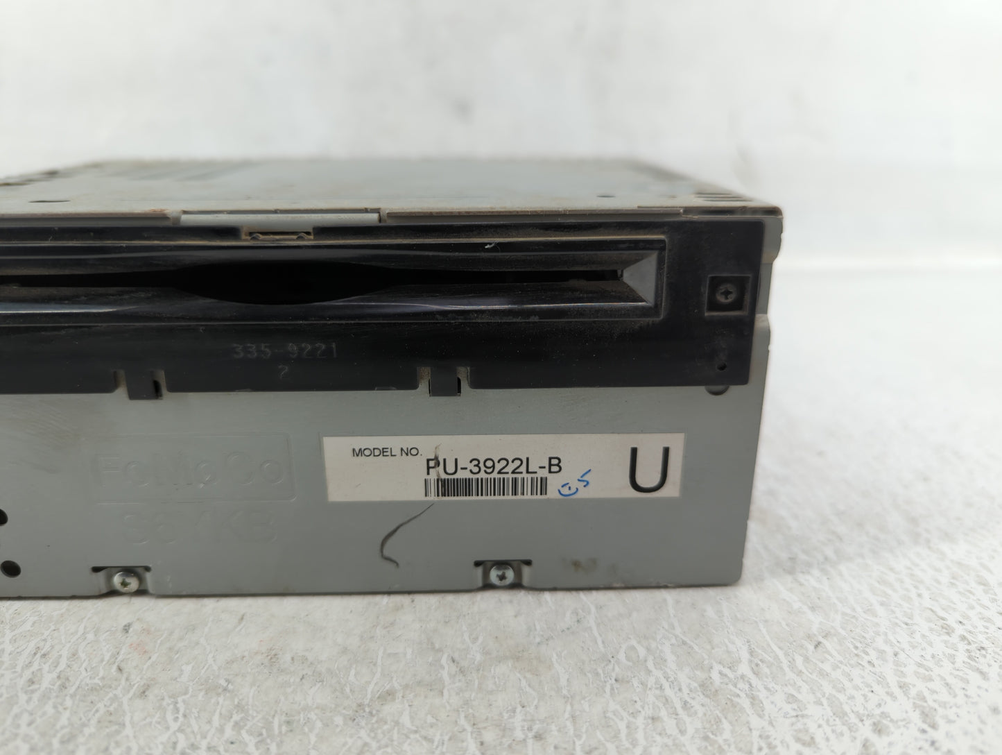 2016-2017 Ford Explorer Am Fm Cd Player Radio Receiver - Oemusedautoparts1.com