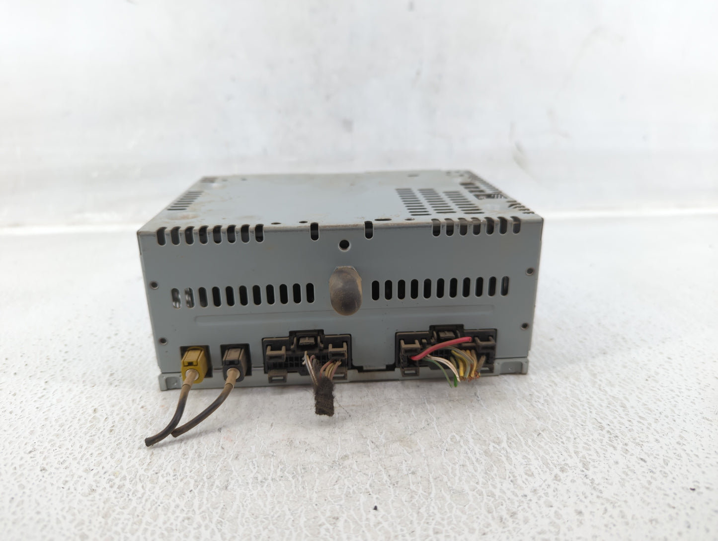 2016-2017 Ford Explorer Am Fm Cd Player Radio Receiver - Oemusedautoparts1.com