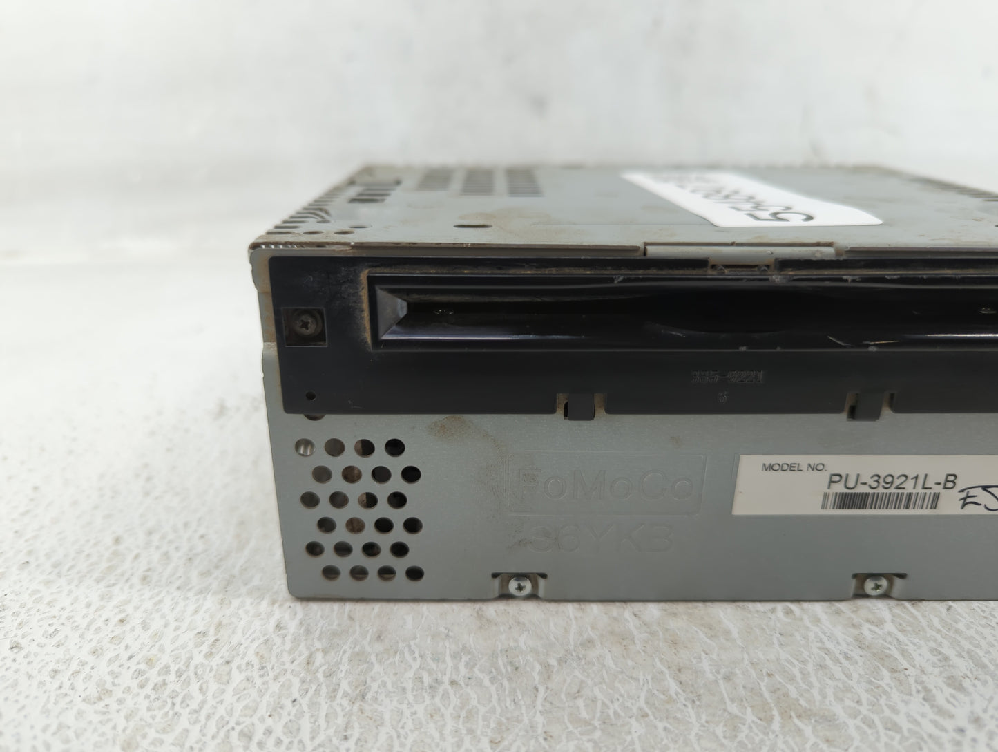 2016-2017 Ford Explorer Am Fm Cd Player Radio Receiver - Oemusedautoparts1.com