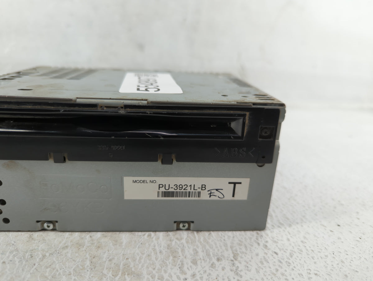 2016-2017 Ford Explorer Am Fm Cd Player Radio Receiver 554897 - Oemusedautoparts1.com