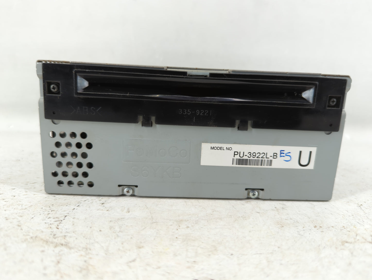 2016-2017 Ford Explorer Am Fm Cd Player Radio Receiver - Oemusedautoparts1.com