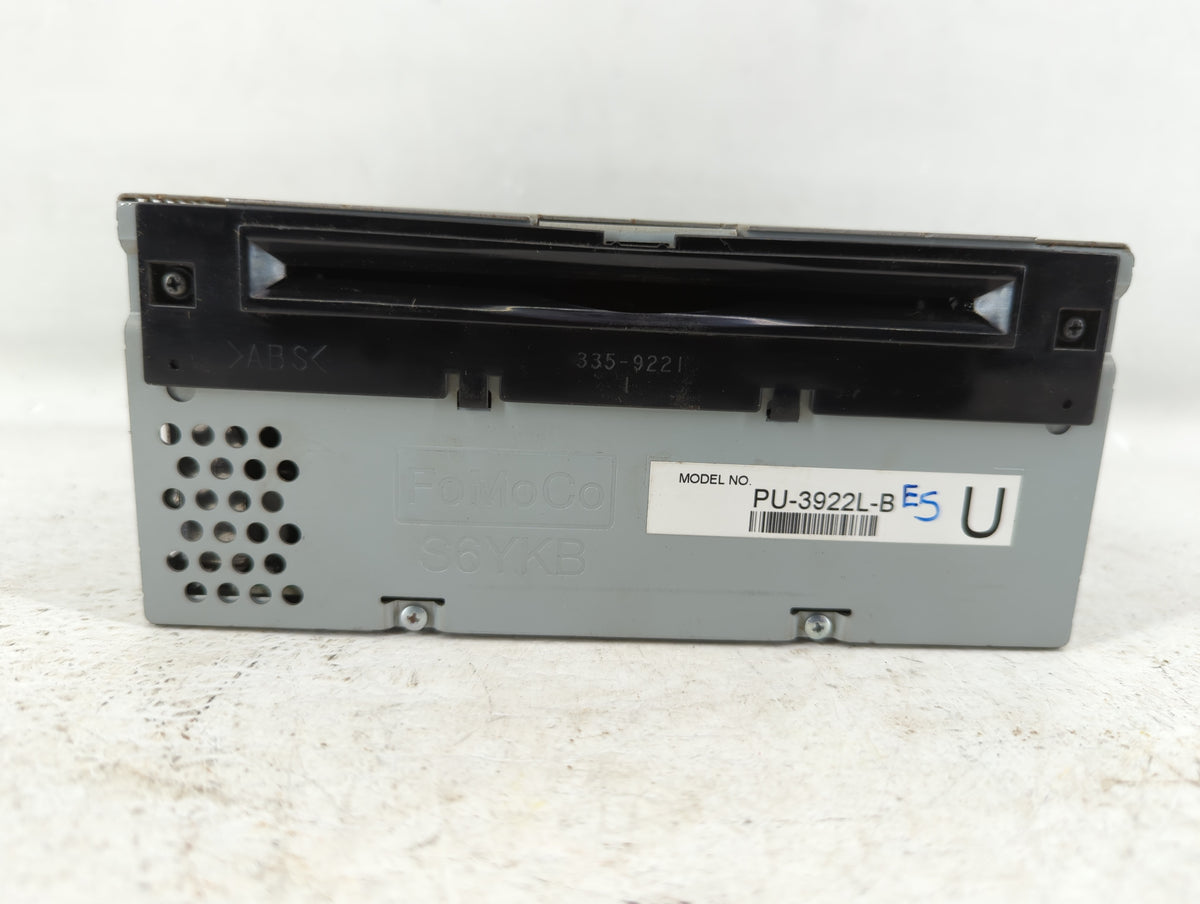 2016-2017 Ford Explorer Am Fm Cd Player Radio Receiver 555057 - Oemusedautoparts1.com