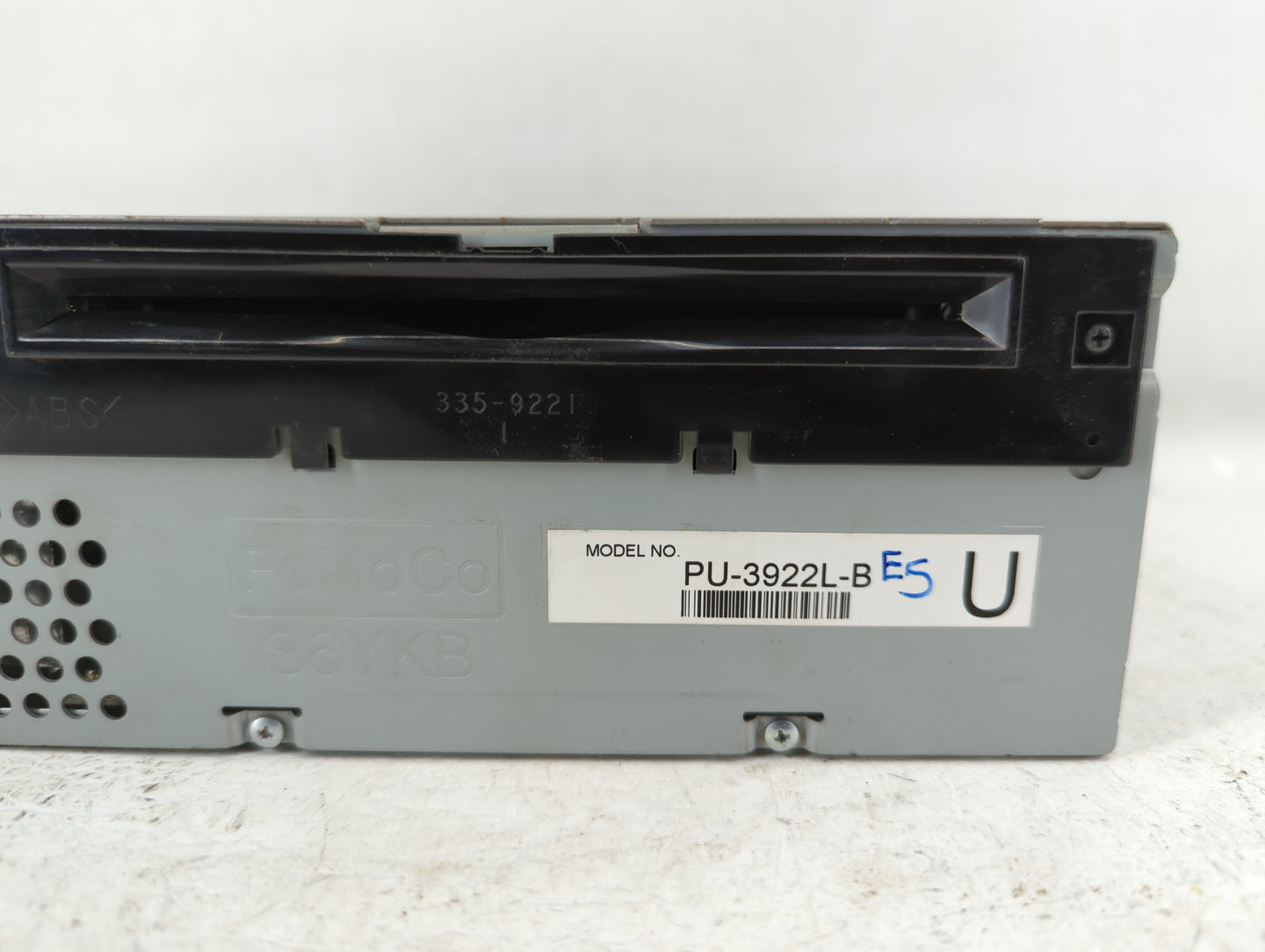 2016-2017 Ford Explorer Am Fm Cd Player Radio Receiver - Oemusedautoparts1.com