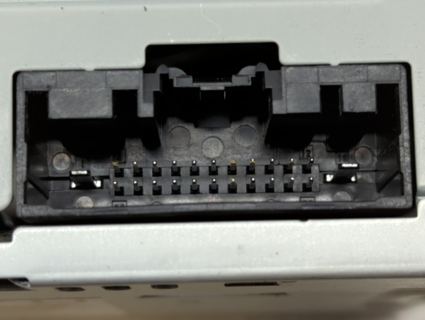 2016-2017 Ford Explorer Radio AM FM Cd Player Receiver Replacement P/N:GB5T-19C107-BG Fits Fits 2016 2017 OEM Used Auto Part
