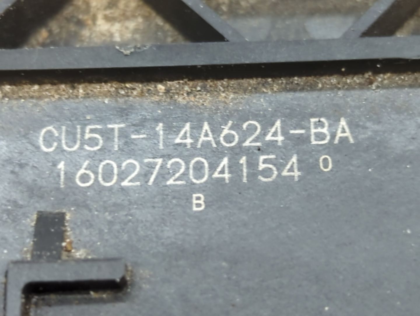 2016-2019 Ford Explorer PCM Engine Control Computer ECU ECM PCU OEM P/N:FB5A-12684-CA GB5A-12A650-YA Fits OEM Used Auto Part