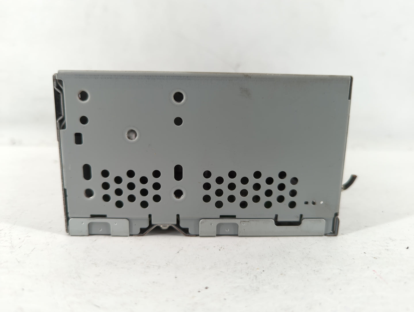 2016-2017 Ford Explorer Radio AM FM Cd Player Receiver Replacement P/N:GB5T-19C107-AG Fits Fits 2016 2017 OEM Used Auto Part