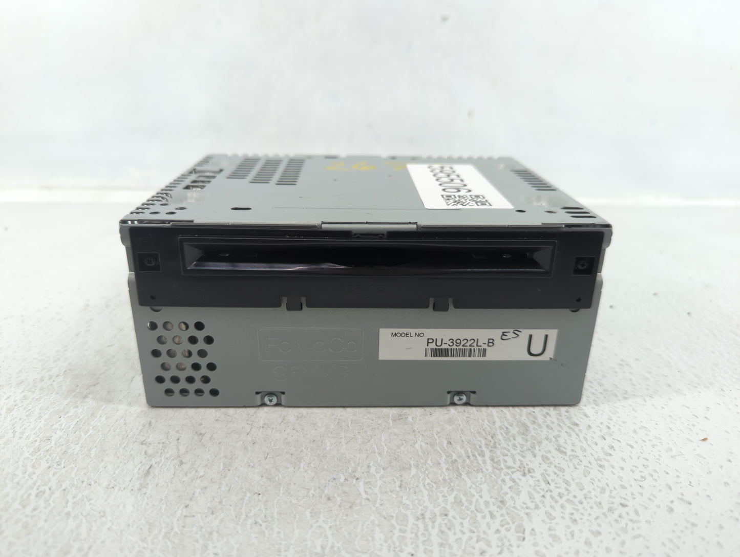 2016-2017 Ford Explorer Radio AM FM Cd Player Receiver Replacement P/N:GB5T-19C107-BG Fits Fits 2016 2017 OEM Used Auto Part