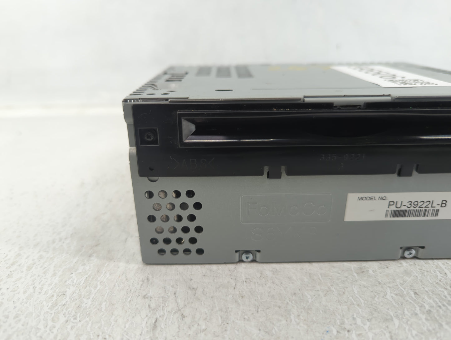 2016-2017 Ford Explorer Radio AM FM Cd Player Receiver Replacement P/N:GB5T-19C107-BG Fits Fits 2016 2017 OEM Used Auto Part