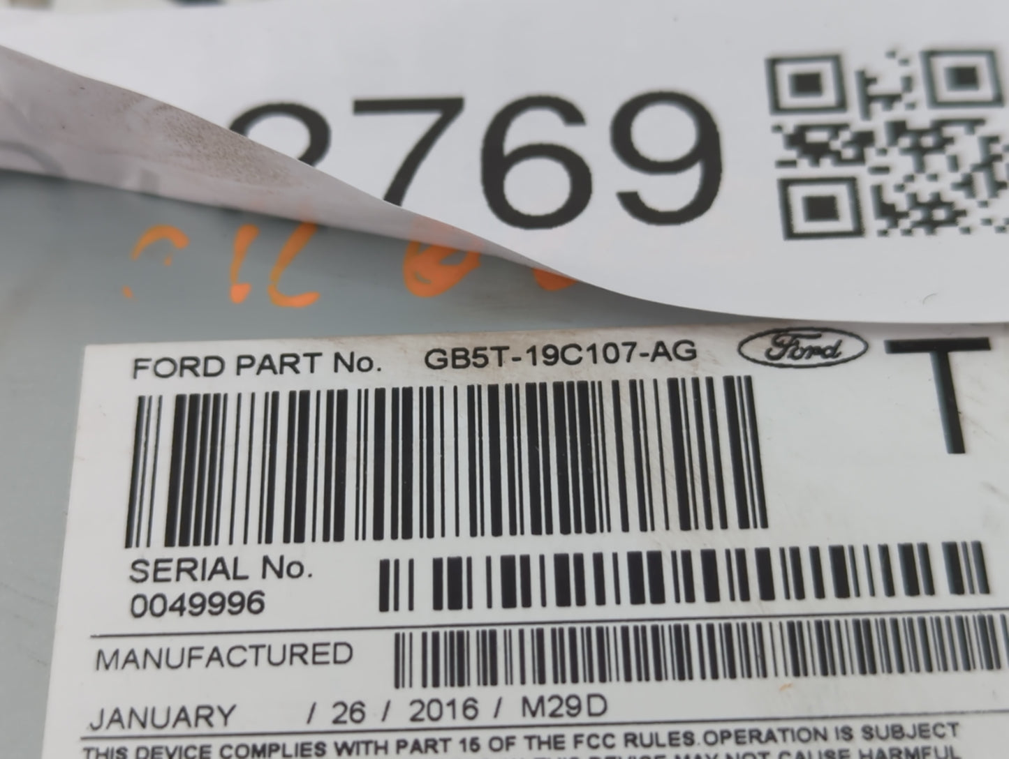 2016-2017 Ford Explorer Radio AM FM Cd Player Receiver Replacement P/N:GB5T-19C107-AG Fits Fits 2016 2017 OEM Used Auto Part