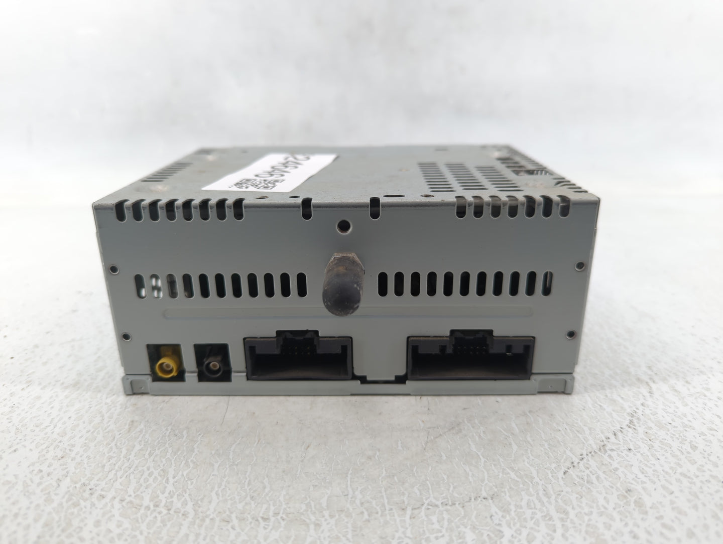 2016-2017 Ford Explorer Am Fm Cd Player Radio Receiver - Oemusedautoparts1.com