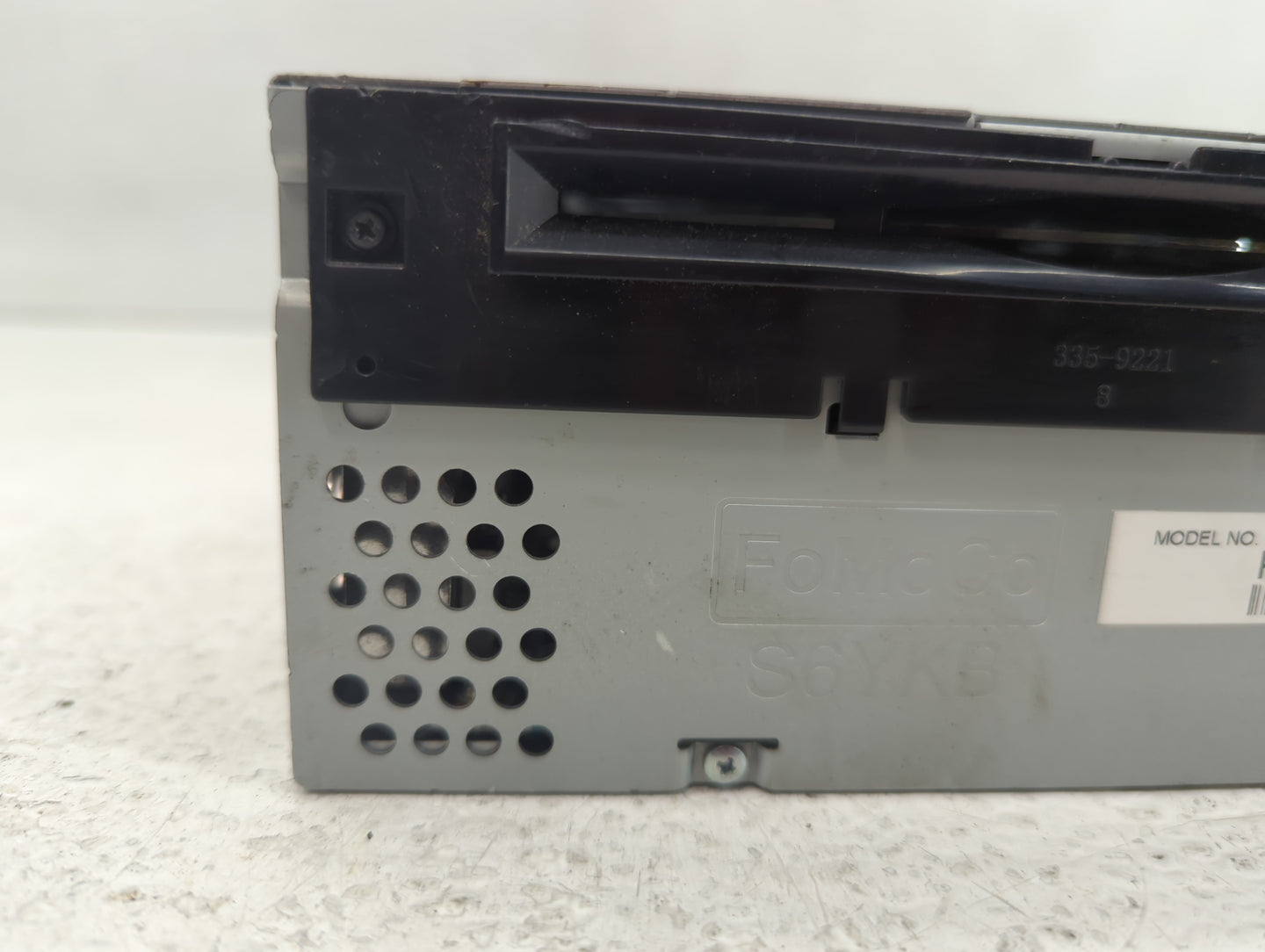 2016-2017 Ford Explorer Radio AM FM Cd Player Receiver Replacement P/N:GB5T-19C107-BG Fits Fits 2016 2017 OEM Used Auto Part