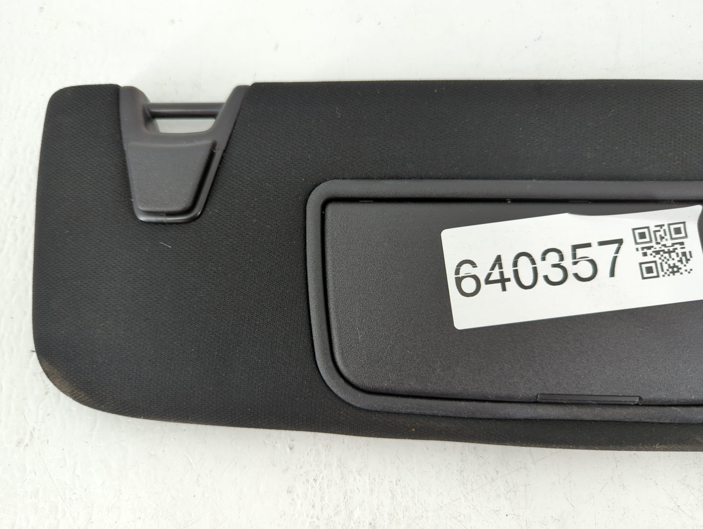 2016 Ford Explorer Sun Visor Shade Replacement Passenger Right Mirror Fits OEM Used Auto Parts - Oemusedautoparts1.com