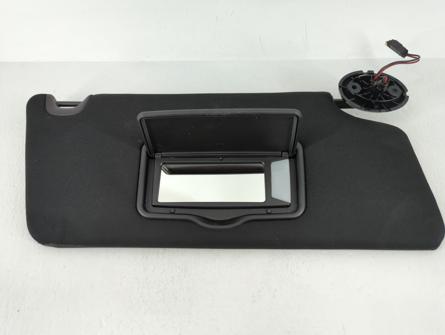 2016 Ford Explorer Sun Visor Shade Replacement Passenger Right Mirror Fits OEM Used Auto Parts - Oemusedautoparts1.com
