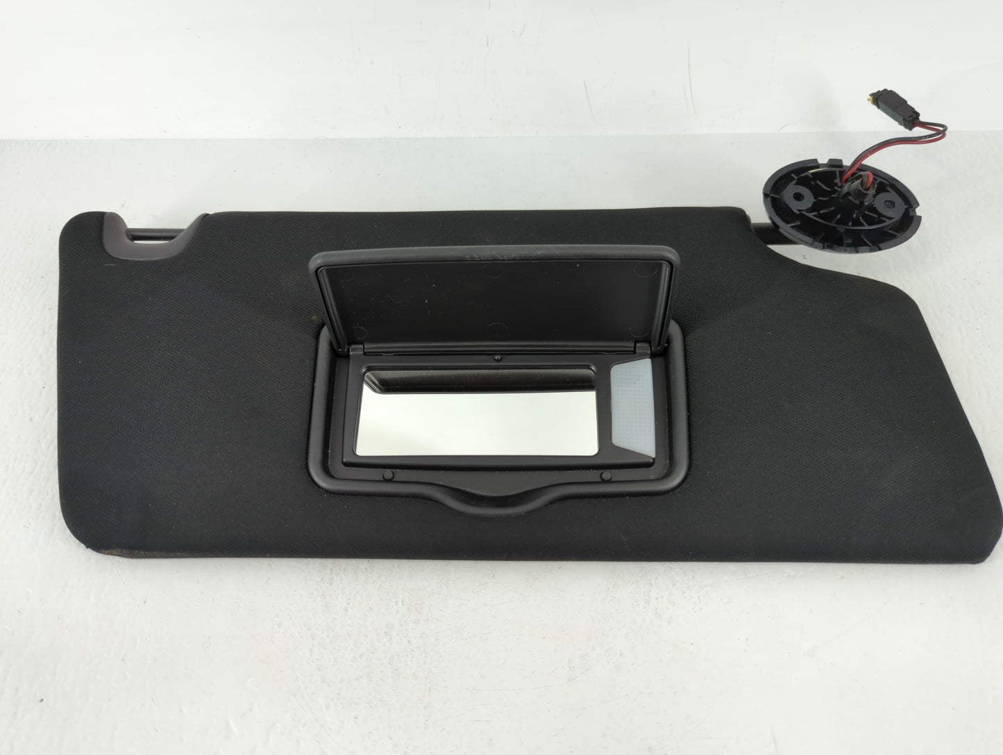 2016 Ford Explorer Sun Visor Shade Replacement Passenger Right Mirror Fits OEM Used Auto Parts - Oemusedautoparts1.com