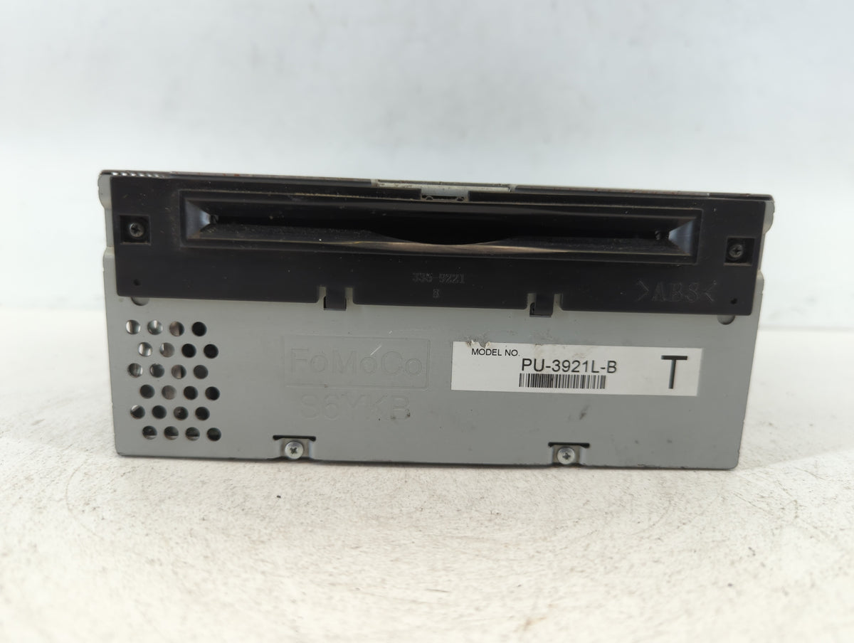 2016-2017 Ford Explorer Am Fm Cd Player Radio Receiver 663258 - Oemusedautoparts1.com