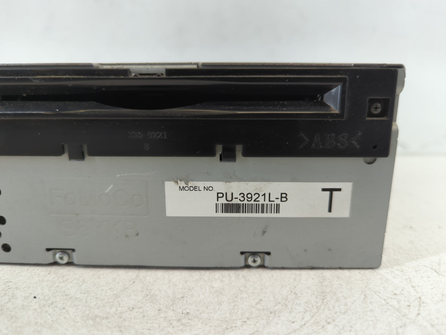 2016-2017 Ford Explorer Am Fm Cd Player Radio Receiver - Oemusedautoparts1.com