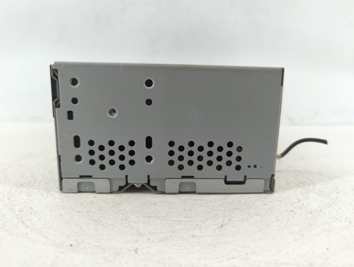 2016-2017 Ford Explorer Am Fm Cd Player Radio Receiver 663258 - Oemusedautoparts1.com