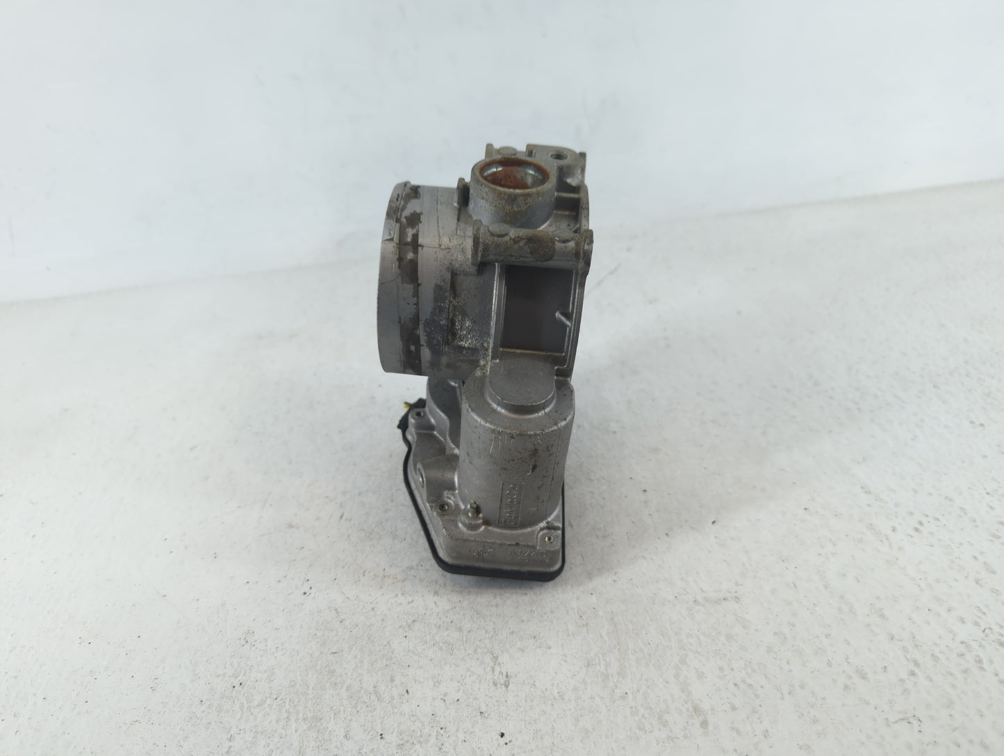 2011-2019 Ford Explorer Throttle Body P/N:161894001388 AT4E-9F991-EL Fits Fits 2011 2012 2013 2014 2015 2016 2017 2018 2019 