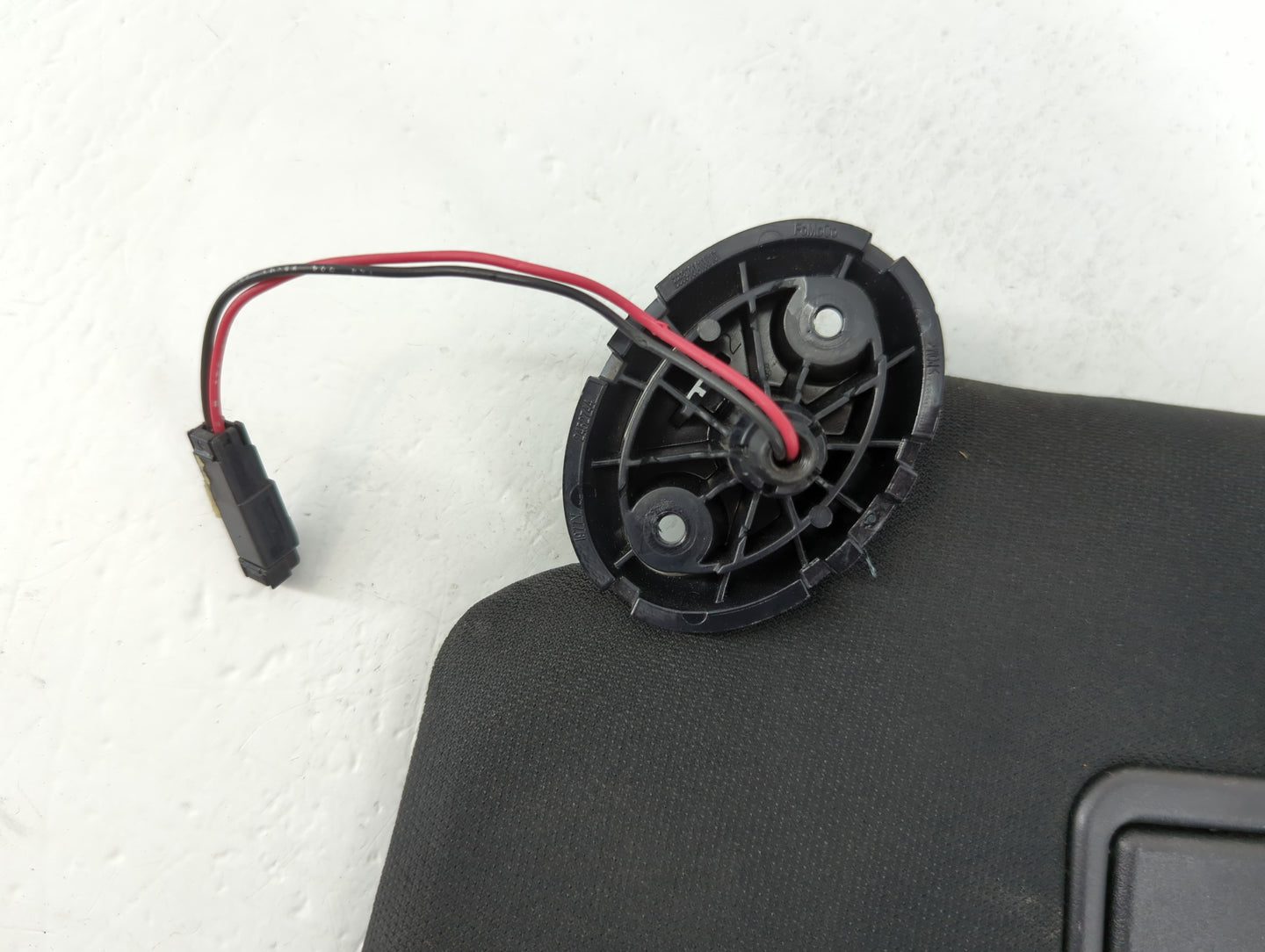 2016 Ford Explorer Sun Visor Shade Replacement Driver Left Mirror Fits OEM Used Auto Parts - Oemusedautoparts1.com