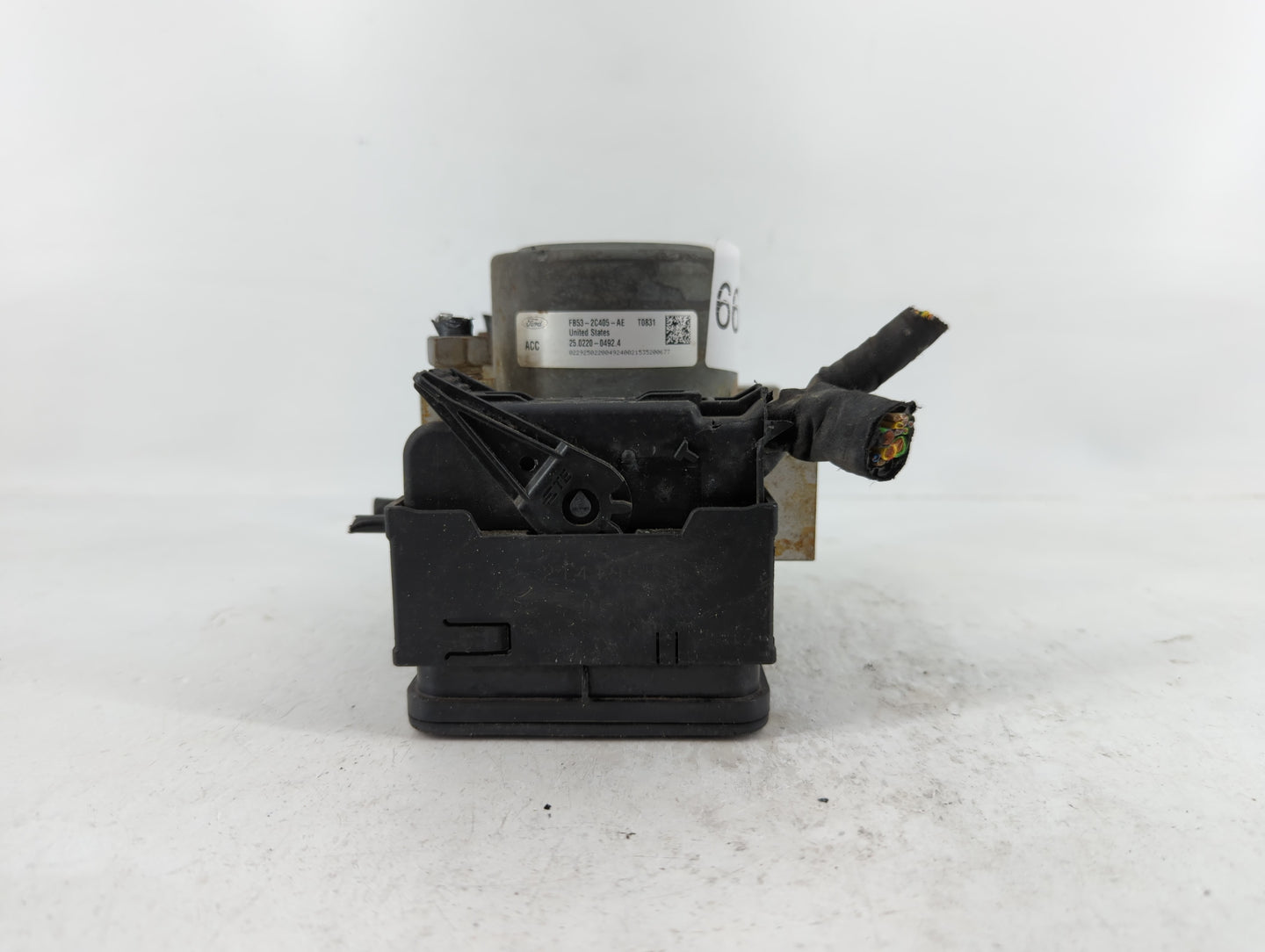 2016 Ford Explorer ABS Pump Control Module Replacement P/N:FB53-2C405-AE Fits OEM Used Auto Parts - Oemusedautoparts1.com