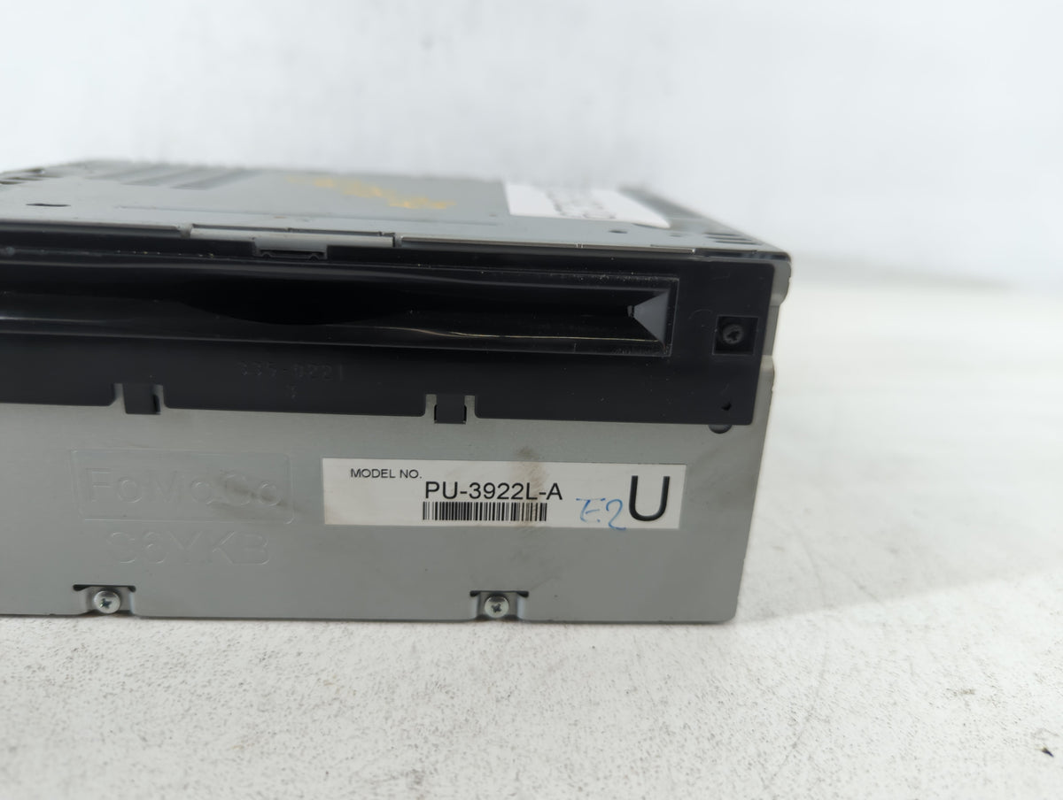 2016-2017 Ford Explorer Am Fm Cd Player Radio Receiver 673679 - Oemusedautoparts1.com