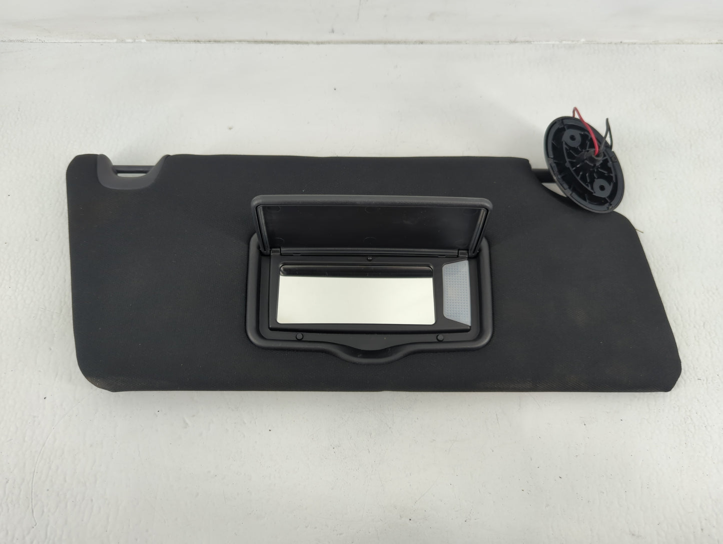 2016 Ford Explorer Sun Visor Shade Replacement Passenger Right Mirror Fits OEM Used Auto Parts - Oemusedautoparts1.com