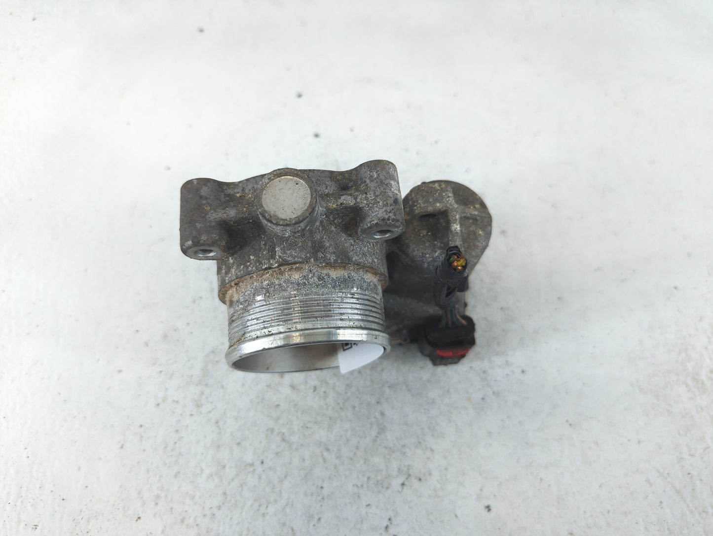 2016-2019 Ford Explorer Throttle Body P/N:CF335 DS7E-9F991-BB Fits Fits 2014 2015 2016 2017 2018 2019 2020 2021 2022 OEM Use