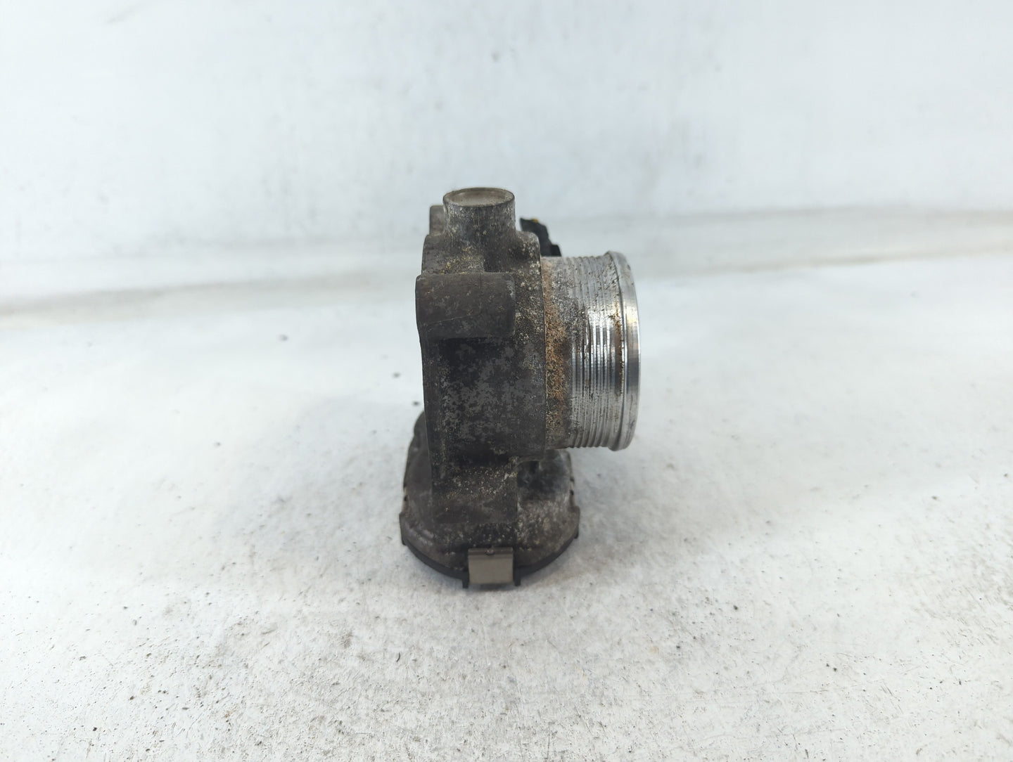 2016-2019 Ford Explorer Throttle Body P/N:CF335 DS7E-9F991-BB Fits Fits 2014 2015 2016 2017 2018 2019 2020 2021 2022 OEM Use