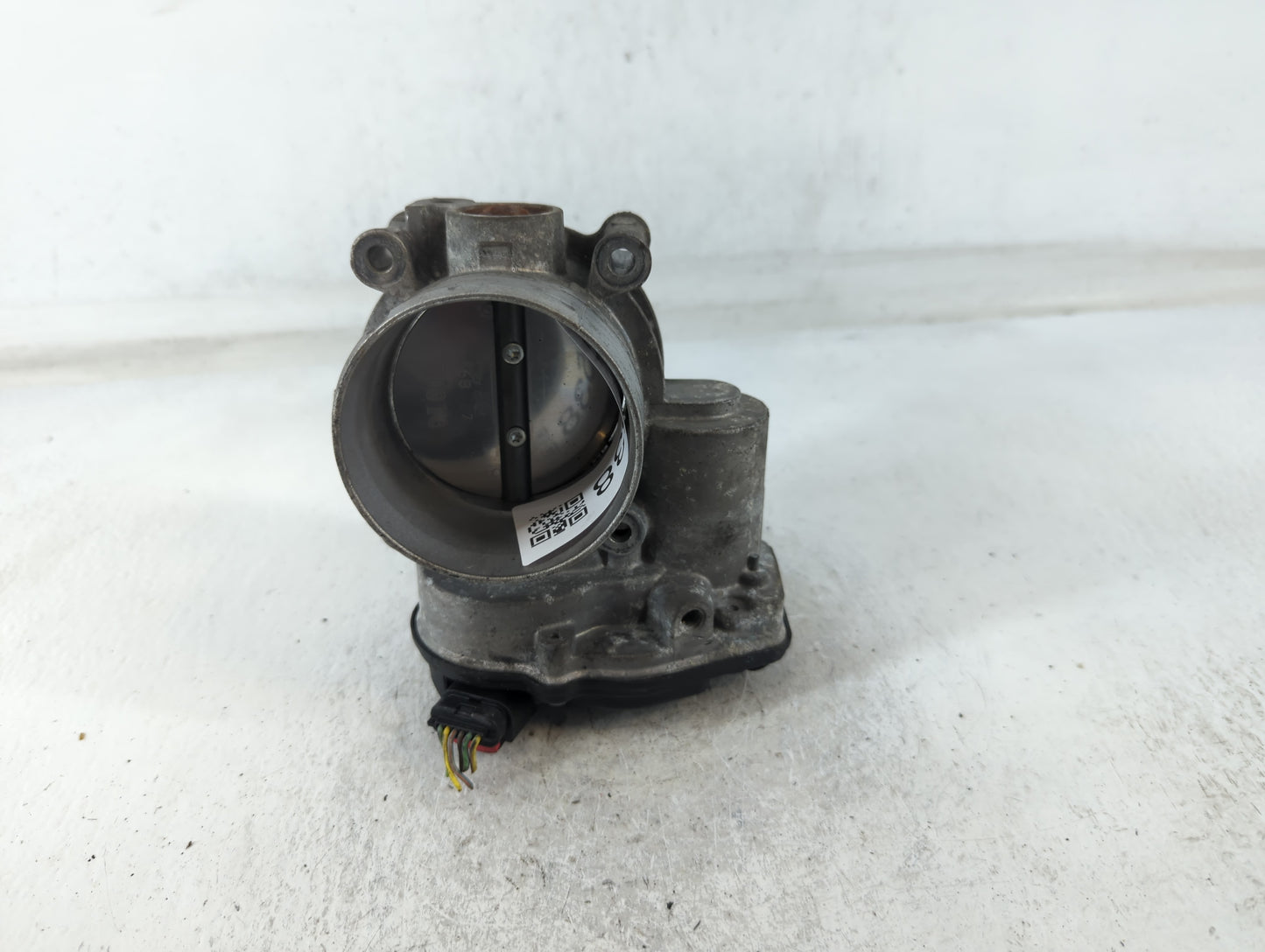 2011-2019 Ford Explorer Throttle Body P/N:3K1612B-0423 Fits Fits 2011 2012 2013 2014 2015 2016 2017 2018 2019 OEM Used Auto 