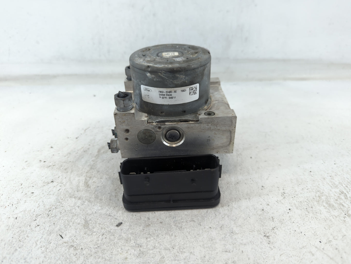 2016 Ford Explorer ABS Pump Control Module Replacement P/N:FB53-2C405-AE Fits OEM Used Auto Parts - Oemusedautoparts1.com
