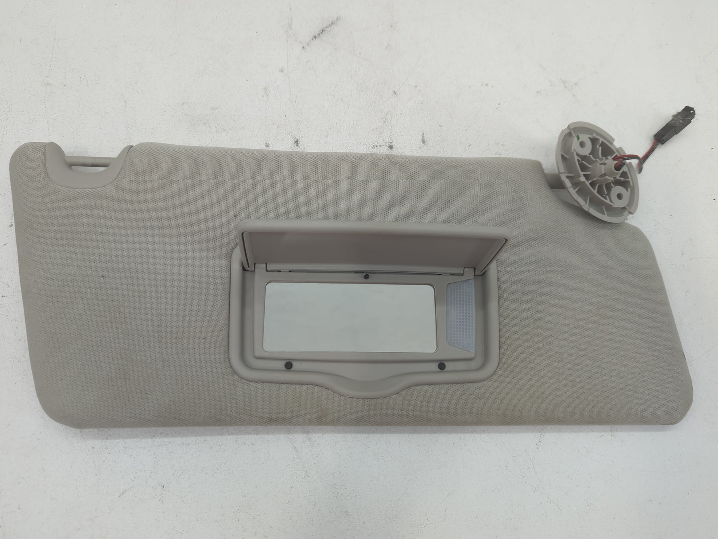 2016 Ford Explorer Sun Visor Shade Replacement Passenger Right Mirror Fits OEM Used Auto Parts - Oemusedautoparts1.com