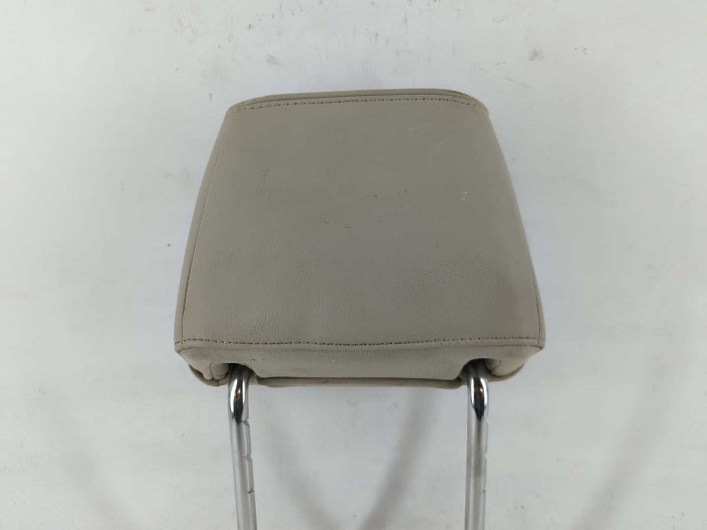 2016-2017 Ford Explorer Headrest Head Rest Front Driver Passenger Seat Fits Fits 2016 2017 OEM Used Auto Parts - Oemusedauto